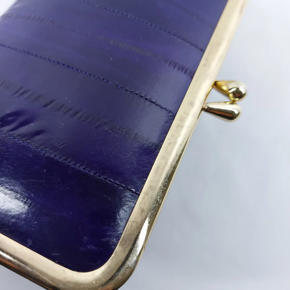 Vintage Purple Eel Skin Wallet Coin Jewelry Holder Travel with Mirror - Picture 2 of 10